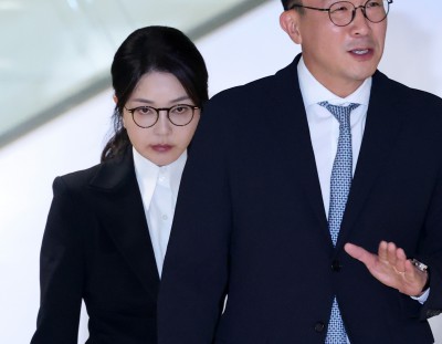 김건희 특검 조사 종료...변호인, "건강 문제로 입장 표명 어려워"