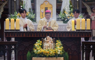명동성당, 성탄 대축일 낮 미사