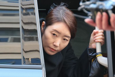 &lsquo;1억 공천헌금 수수 의혹&rsquo; 강선우 의원, 경찰 출석