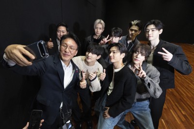 김민석 총리, 엔하이픈과 함께!