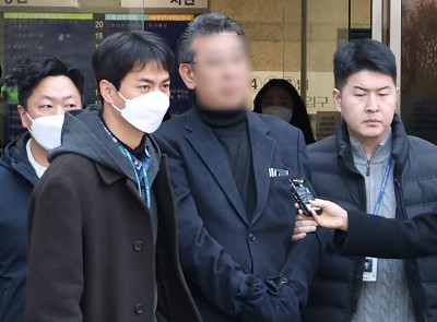 '성폭력&middot;학대 의혹' 색동원 시설장, 구속 기로