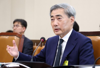 신현송 한국은행 총재 후보 인사청문회&hellip; 재산&middot;자녀국적 쟁점