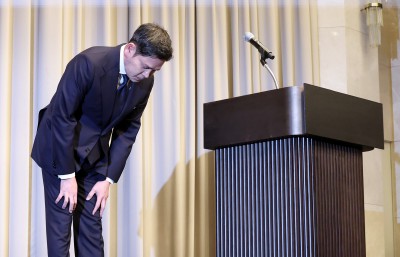  정용진 회장, '스벅 사태' 대국민 사과..."모든 책임은 제게 있다"