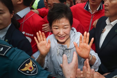 진주중앙시장 방문한 박근혜 전 대통령