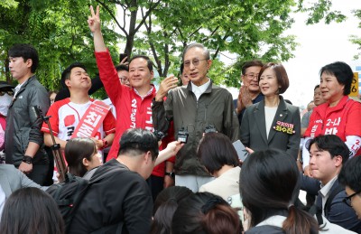이명박 전 대통령, 성동구 찾아 고재현 후보 지원 유세 펼쳐