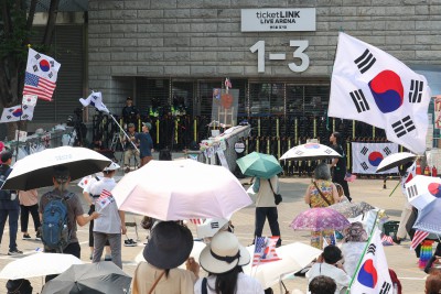잠실 개표소 봉쇄 시위 14일째