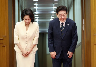 이재명 대통령, 나토 정상회의&middot;몽골 순방차 출국