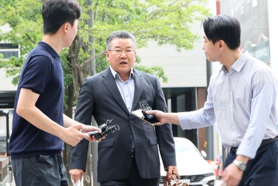 유병호 전 사무총장, '관저 이전 특혜' 의혹 특검 소환