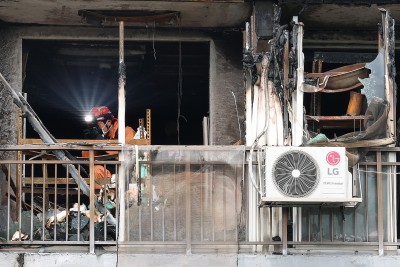 '장애 모친·아들 추락사' 가양동 아파트 화재 합동감식
