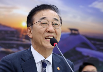 김윤덕 "용산공원 전체 주택 짓는 것 아냐...녹지 훼손 구역 검토"