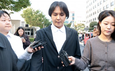'부실 복무' 송민호, 1심 징역 1년&middot;집행유예 2년
